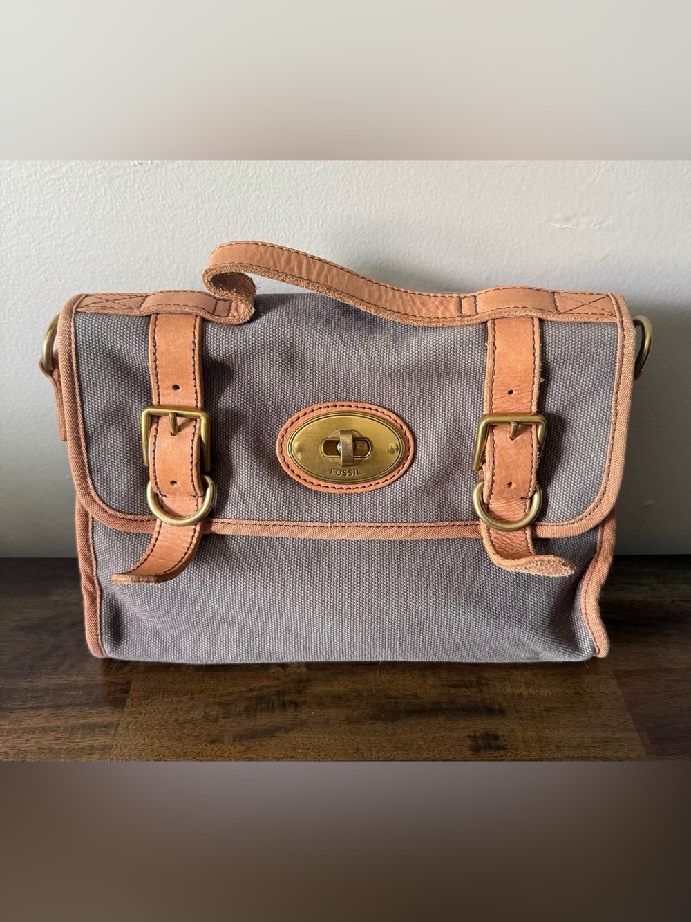 Fossil Vintage Gray/Taupe Canvas And Leather Crossbody Messenger Bag.